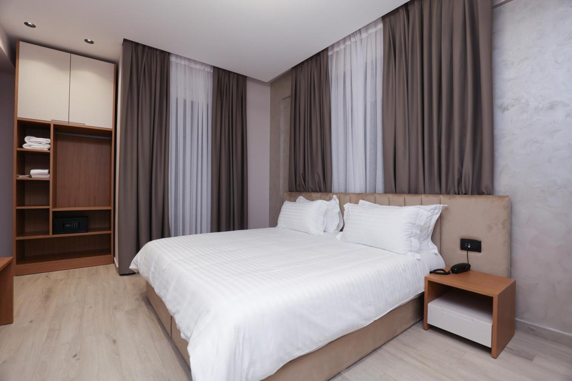 Residence Inn Hotel Tirana Buitenkant foto