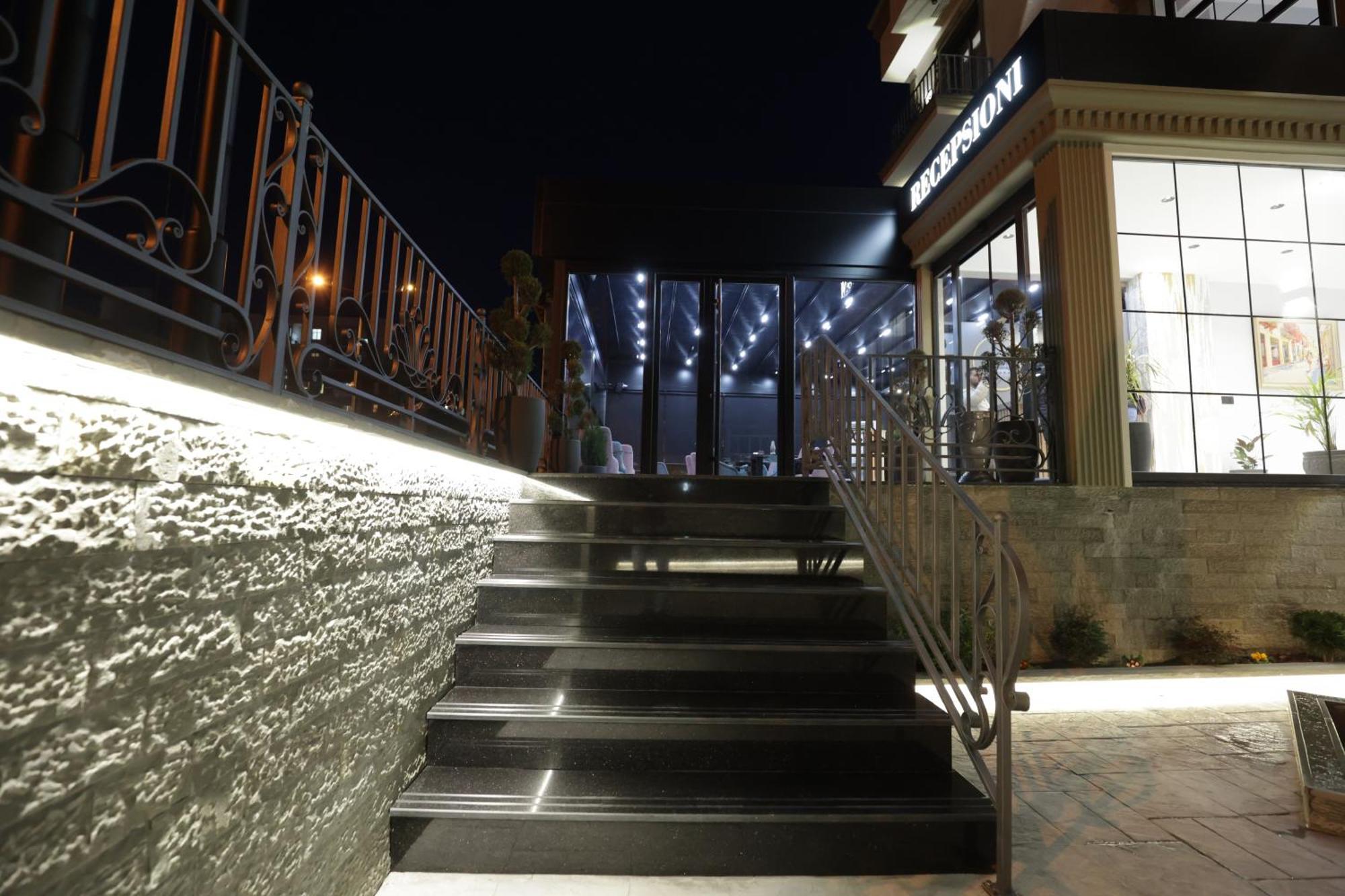 Residence Inn Hotel Tirana Buitenkant foto