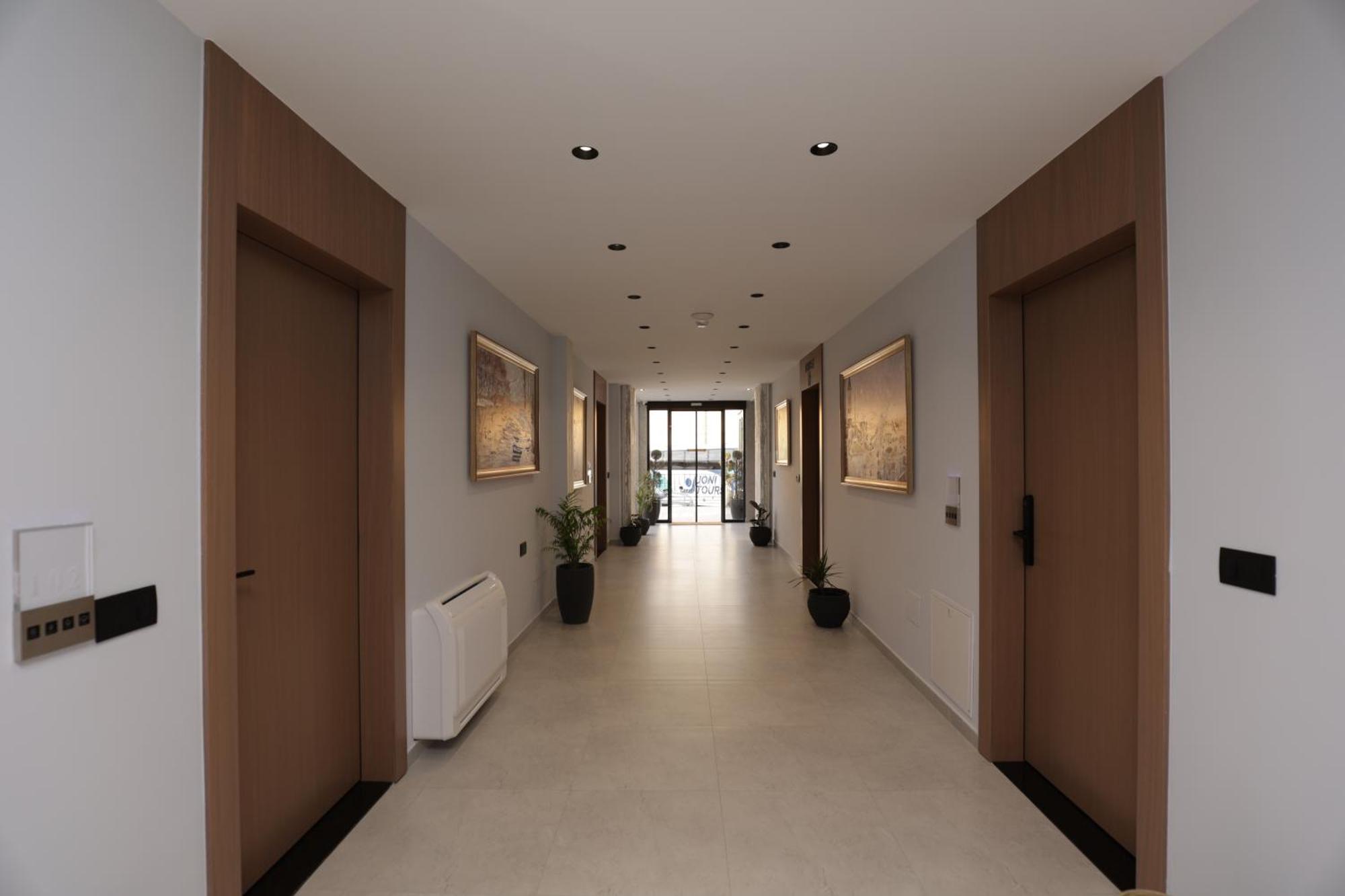 Residence Inn Hotel Tirana Buitenkant foto